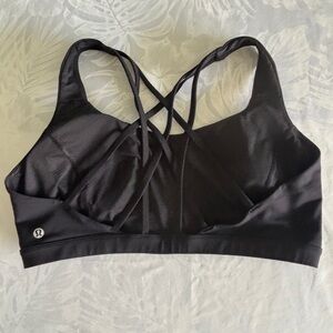 🍋 LULULEMON FREE TO BE SERENE BRA